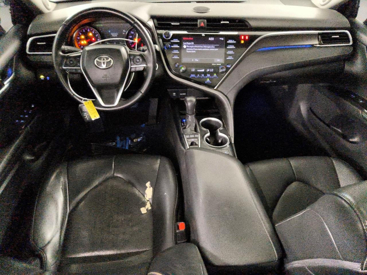 4T1BZ1HK5JU013729 2018 TOYOTA CAMRY photo no. 8