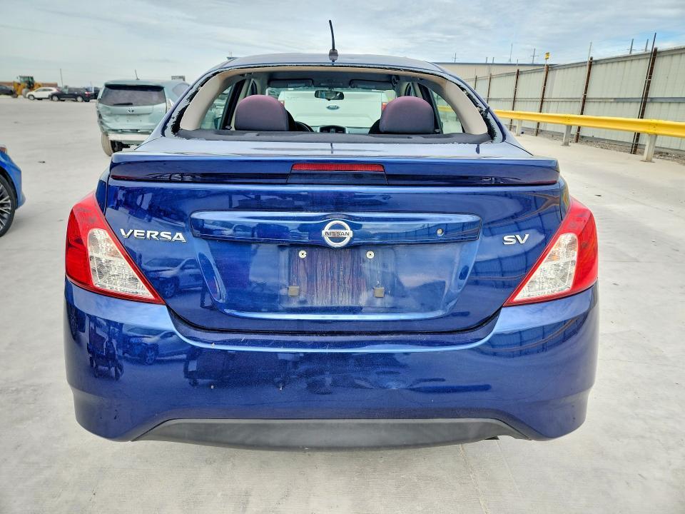 3N1CN7AP8JL865213 2018 NISSAN VERSA photo no. 6