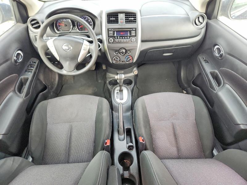 3N1CN7AP8JL865213 2018 NISSAN VERSA photo no. 8