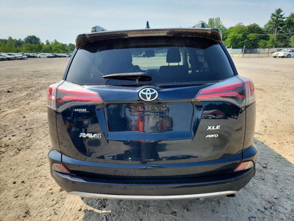 2018 TOYOTA RAV4 XLE — Фото 6 из 14