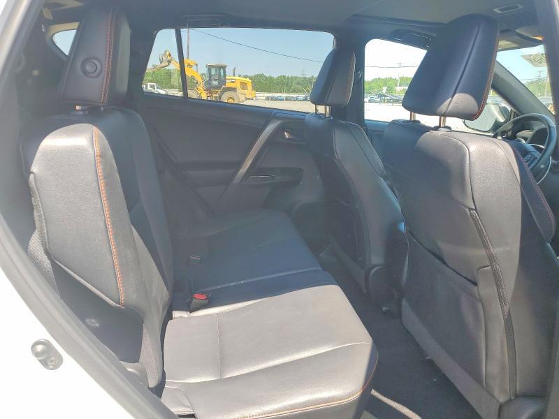 2T3JFREV8JW856221 2018 TOYOTA RAV4 photo no. 10