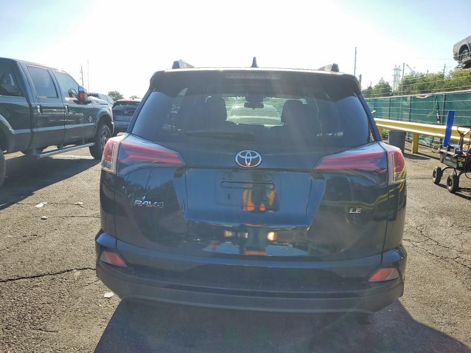 JTMZFREV8JJ738462 2018 TOYOTA RAV4 photo no. 6
