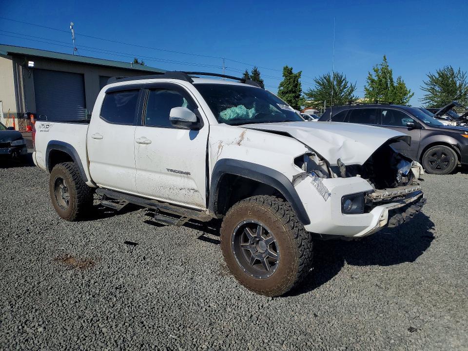 2018 TOYOTA TACOMA TRD OFF-ROAD — Фото 4 из 12