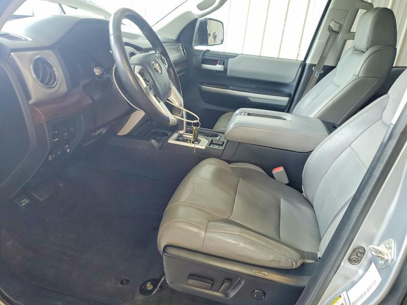 2018 TOYOTA TUNDRA DOUBLE CAB LIMITED — Фото 7 из 12