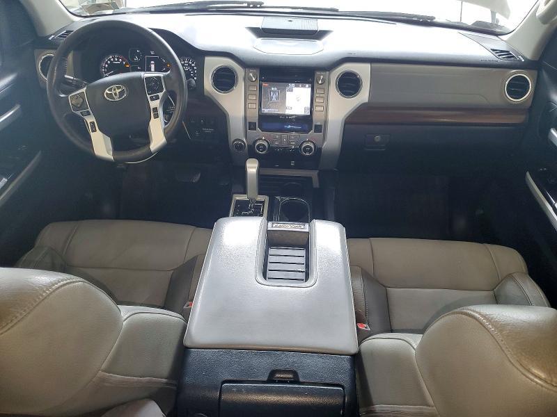 2018 TOYOTA TUNDRA DOUBLE CAB LIMITED — Фото 8 из 12