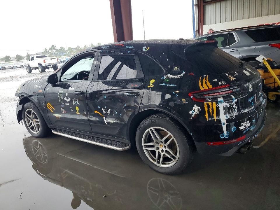 2018 PORSCHE MACAN — Фото 2 из 13