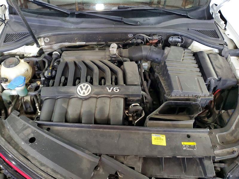 2018 VOLKSWAGEN PASSAT GT — Фото 11 из 12