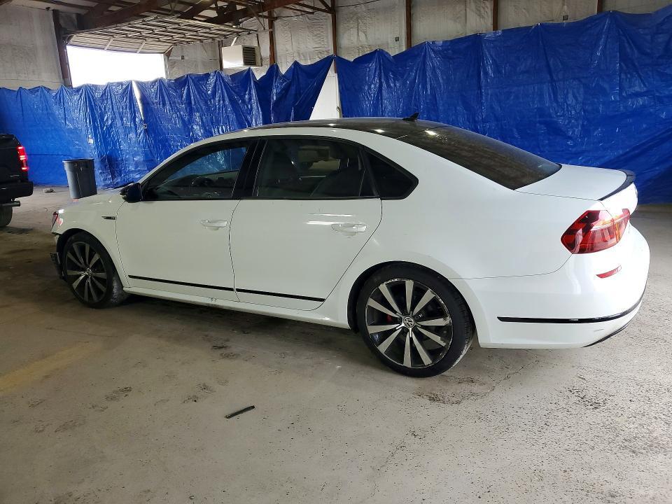 2018 VOLKSWAGEN PASSAT GT — Фото 2 из 12