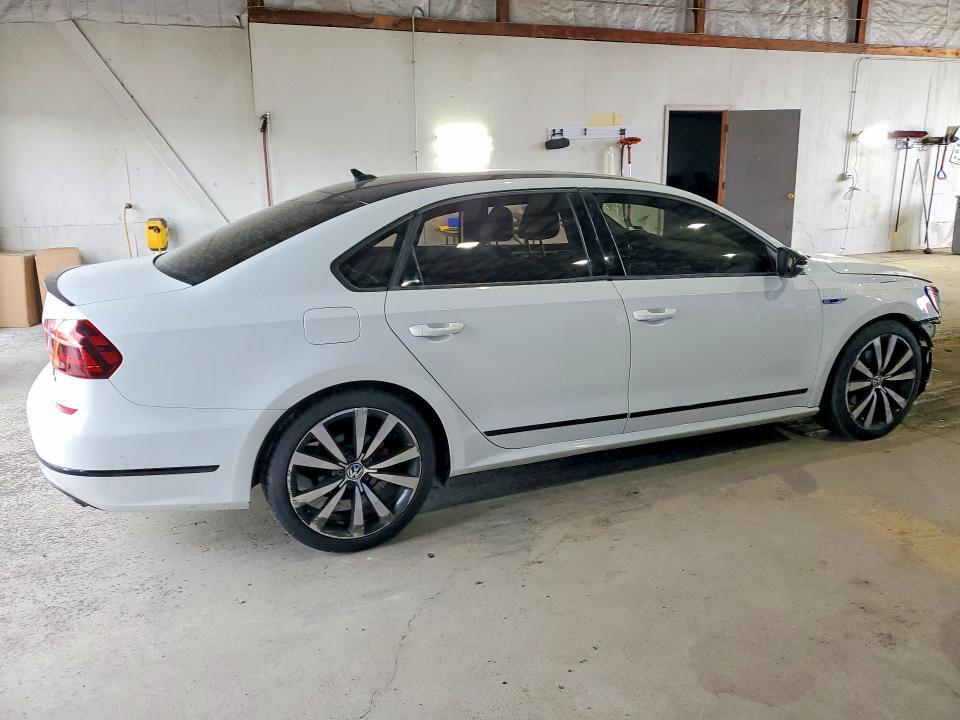 2018 VOLKSWAGEN PASSAT GT — Фото 3 из 12