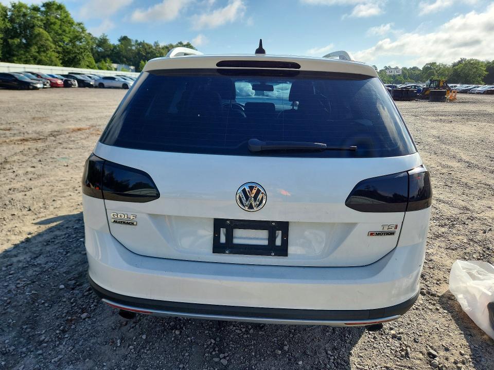 2018 VOLKSWAGEN GOLF ALLTRACK S — Фото 6 из 13