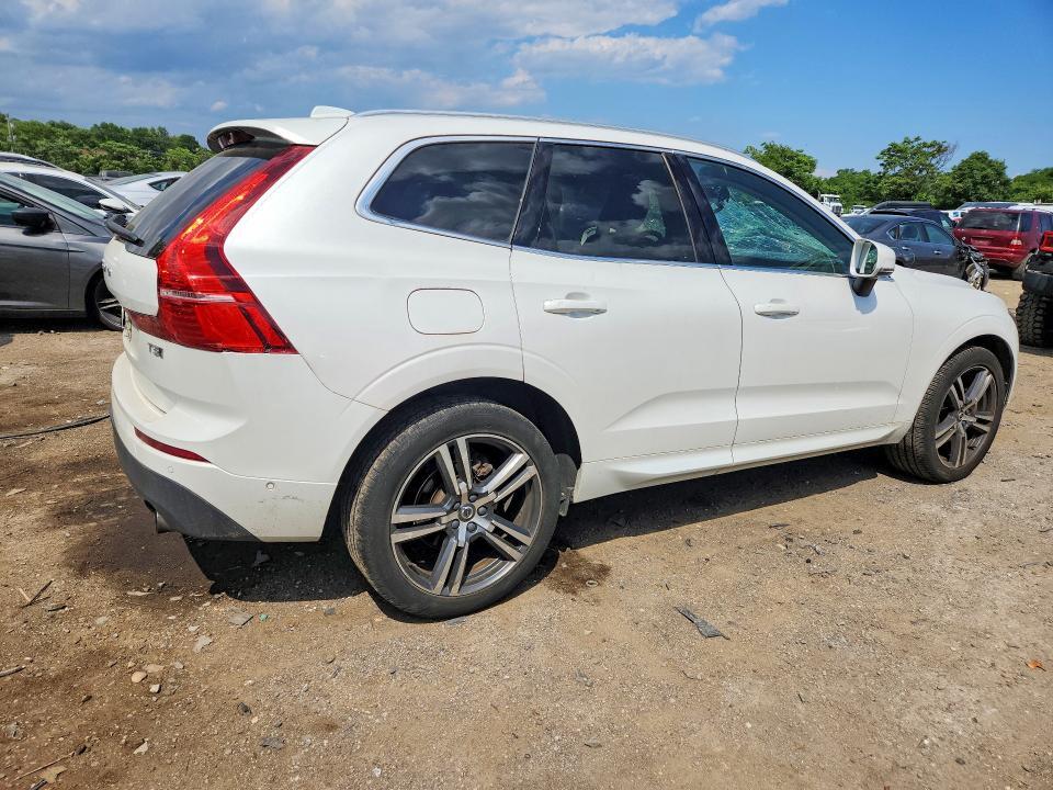 2018 VOLVO XC60 T5 — Фото 3 из 12