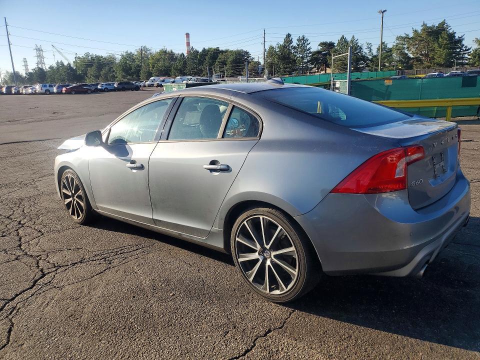 2018 VOLVO S60 DYNAMIC — Фото 2 из 12