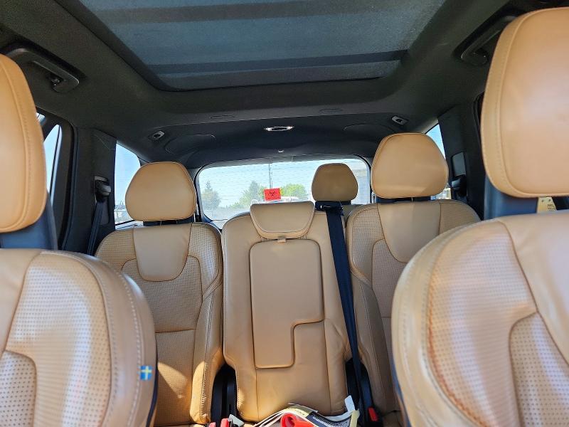 2018 VOLVO XC90 T6 — Фото 10 из 13