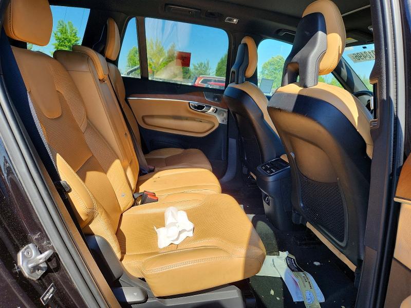 2018 VOLVO XC90 T6 — Фото 11 из 13