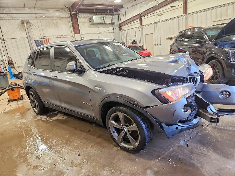 2017 BMW X3 XDRIVE28I — Фото 4 из 12