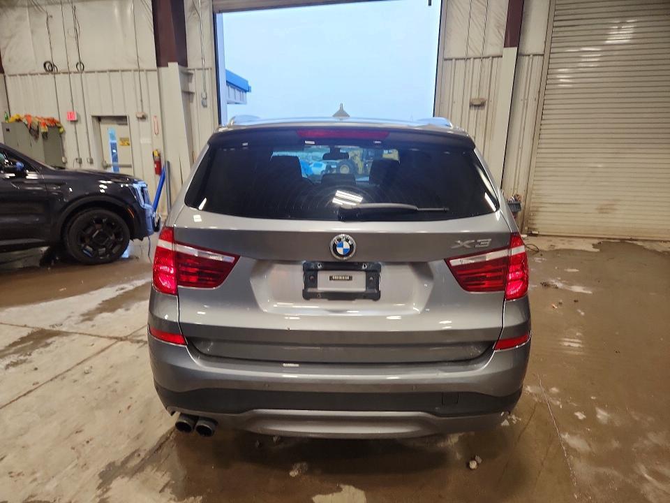 2017 BMW X3 XDRIVE28I — Фото 6 из 12