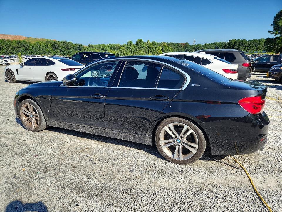 2017 BMW 330E — Фото 2 из 12