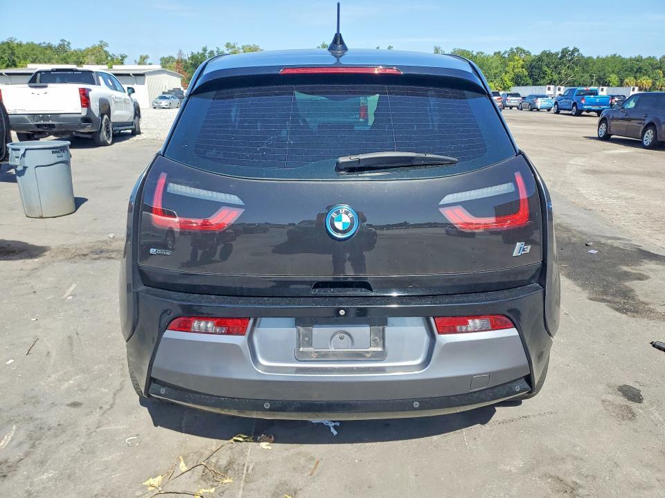 2017 BMW I3 BEV — Фото 6 из 12