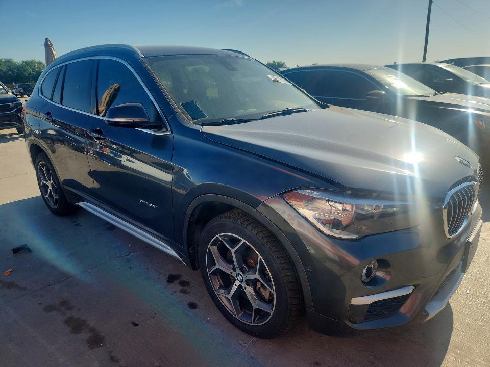 WBXHU7C37H5H36864 2017 BMW X1 photo no. 4