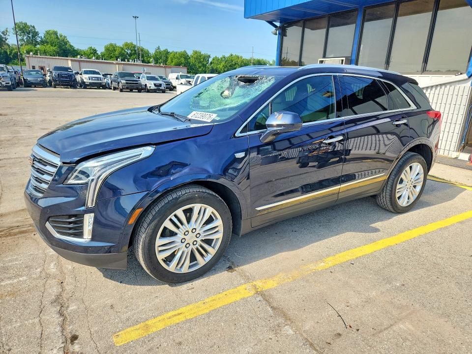 1GYKNCRS0HZ288958 2017 CADILLAC XT5 photo no. 1
