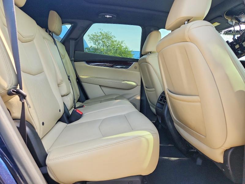 1GYKNCRS0HZ288958 2017 CADILLAC XT5 photo no. 10