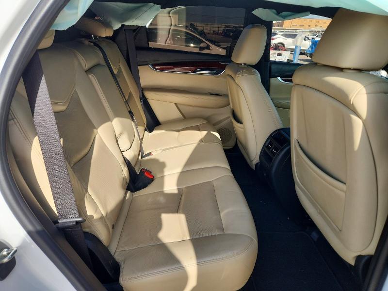 2017 CADILLAC XT5 LUXURY — Фото 11 из 13