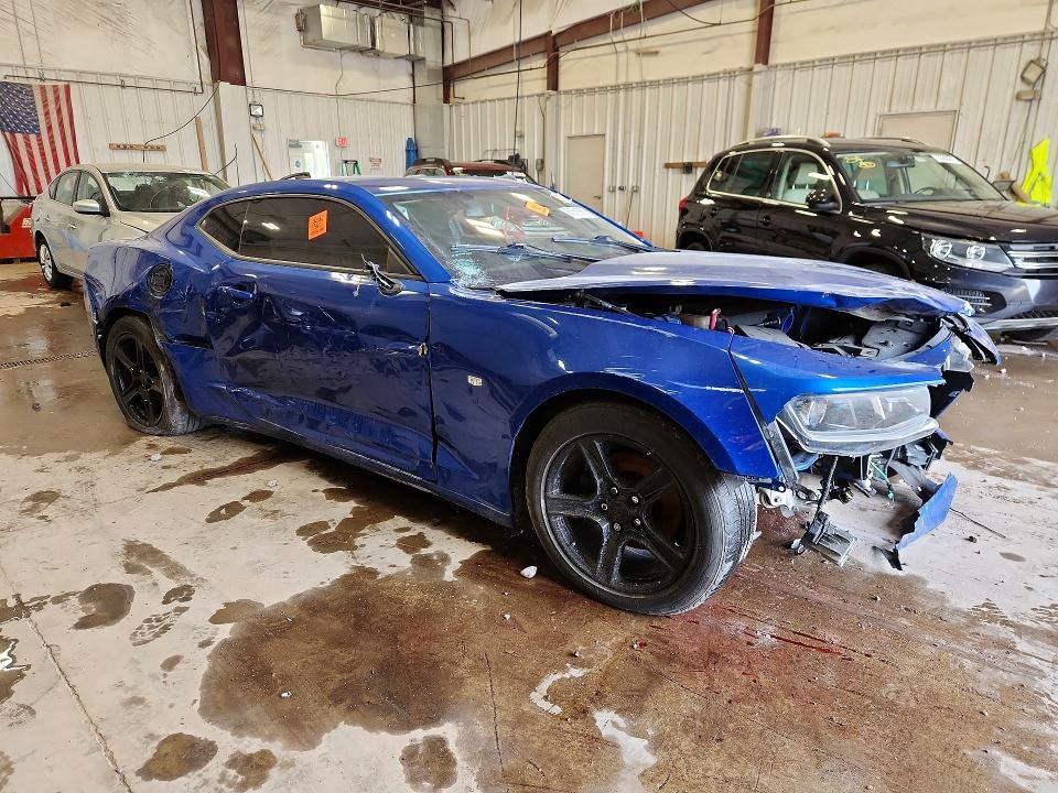 2017 CHEVROLET CAMARO LT — Фото 4 из 12
