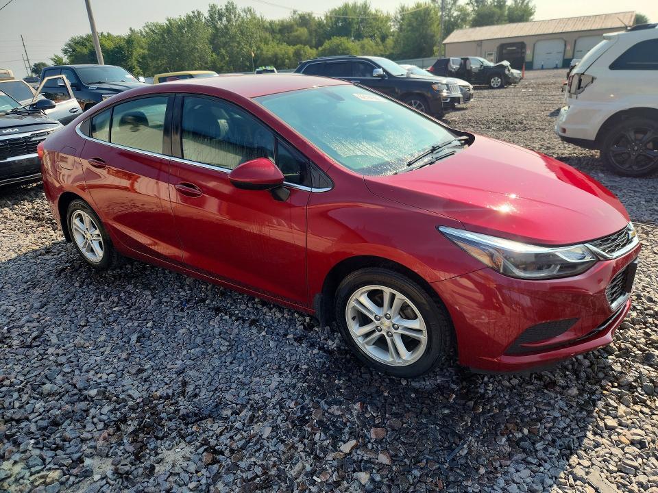 2017 CHEVROLET CRUZE LT — Фото 4 из 12