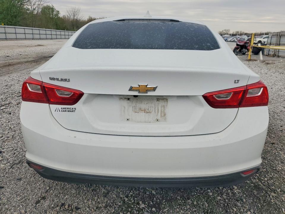 2017 CHEVROLET MALIBU LT — Фото 6 из 12