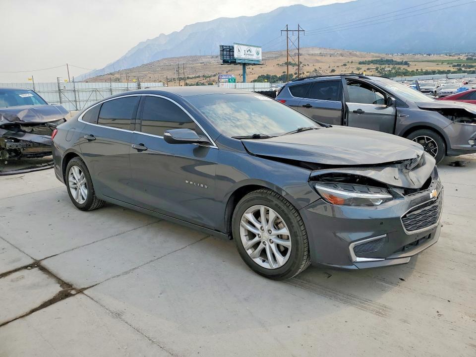 1G1ZE5STXHF251249 2017 CHEVROLET MALIBU photo no. 4
