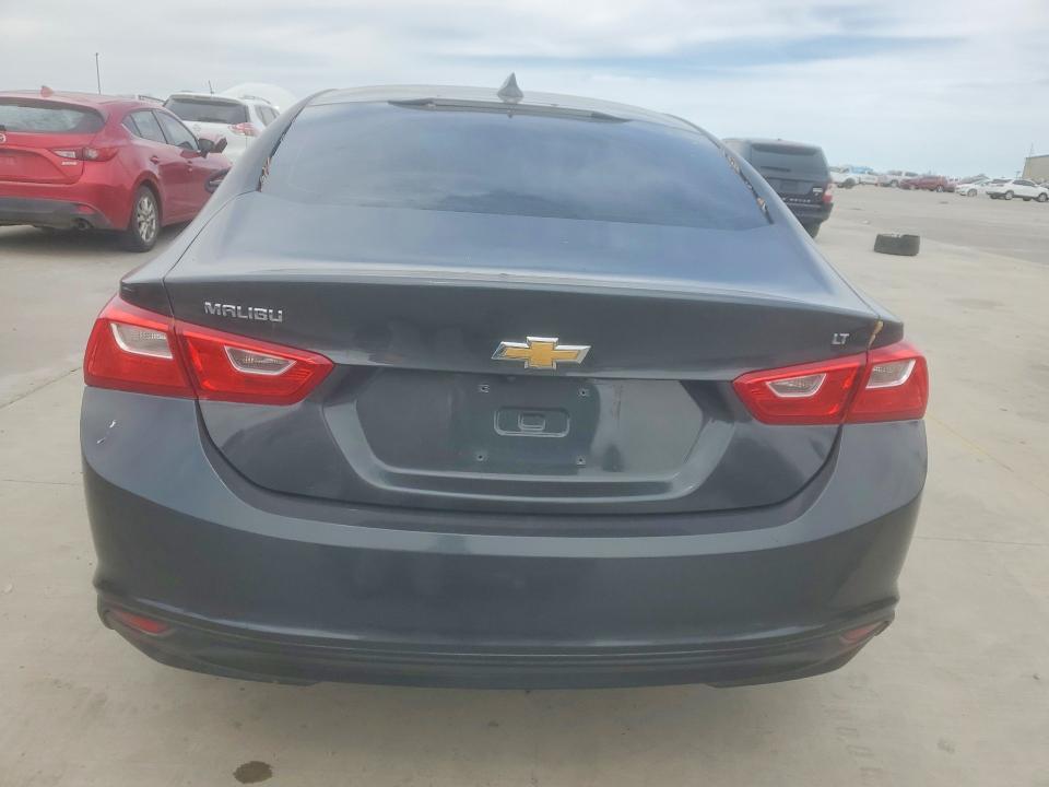 2017 CHEVROLET MALIBU LT — Фото 6 из 12