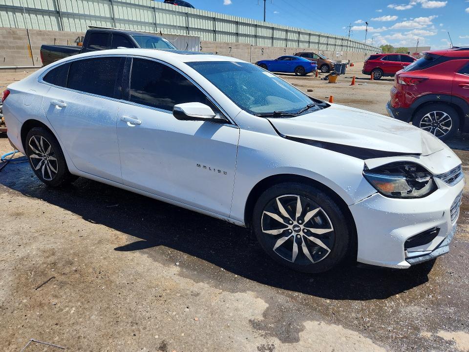 2017 CHEVROLET MALIBU LT — Фото 4 из 12
