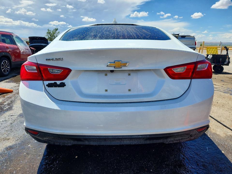 2017 CHEVROLET MALIBU LT — Фото 6 из 12