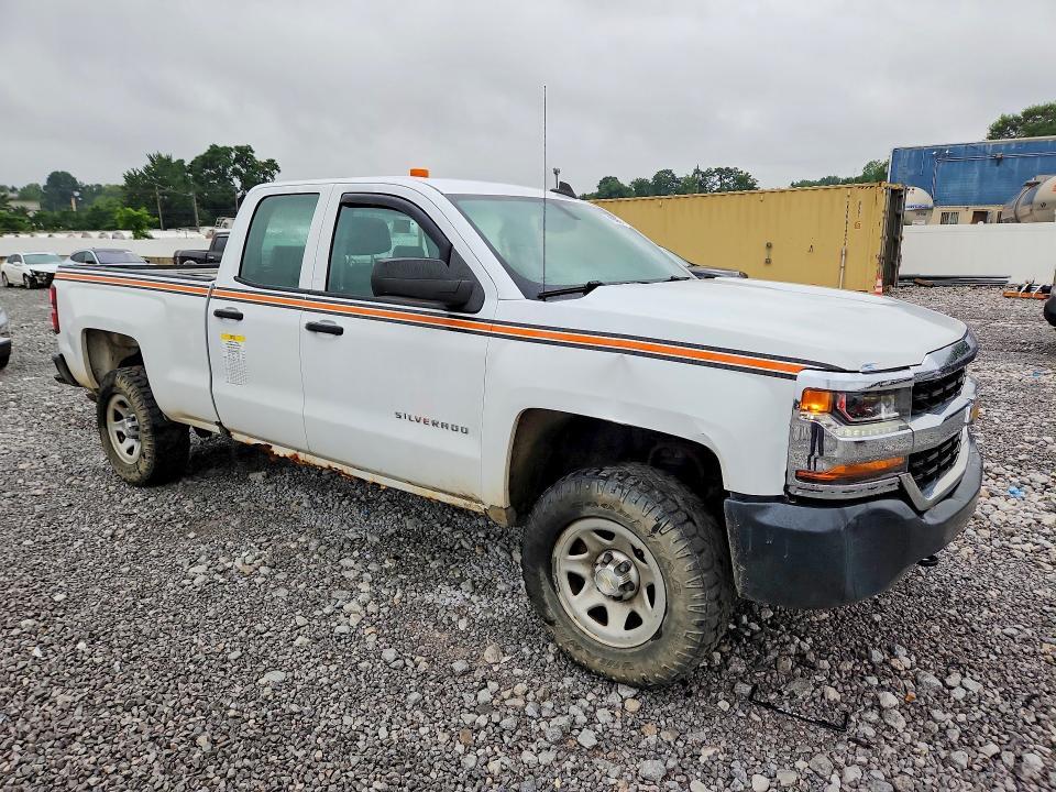 2017 CHEVROLET SILVERADO K1500 — Фото 4 из 12