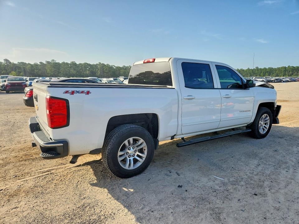 2017 CHEVROLET SILVERADO K1500 LT — Фото 3 из 12