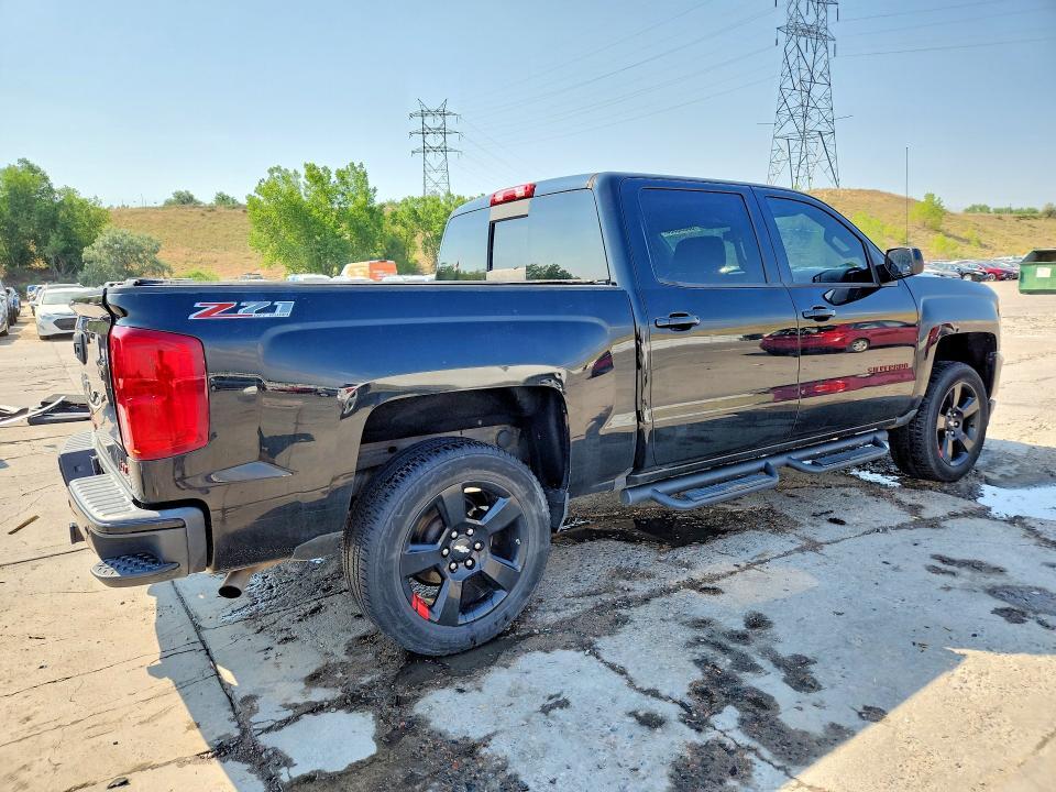 2017 CHEVROLET SILVERADO K1500 LTZ — Фото 3 из 12