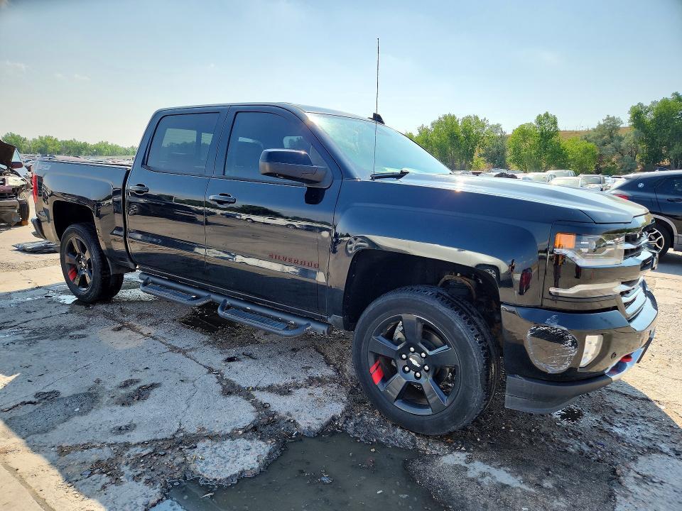2017 CHEVROLET SILVERADO K1500 LTZ — Фото 4 из 12