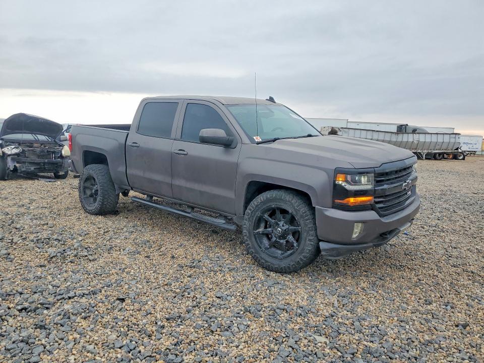 3GCUKREC3HG373480 2017 CHEVROLET SILVERADO photo no. 4