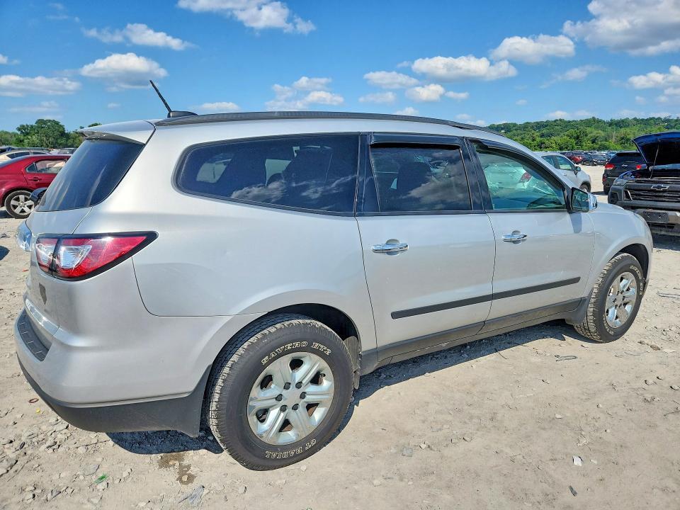 2017 CHEVROLET TRAVERSE LS — Фото 3 из 13