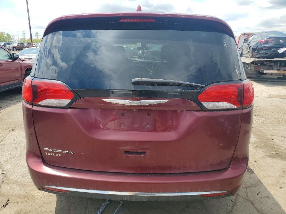 2017 CHRYSLER PACIFICA TOURING L — Фото 6 из 13