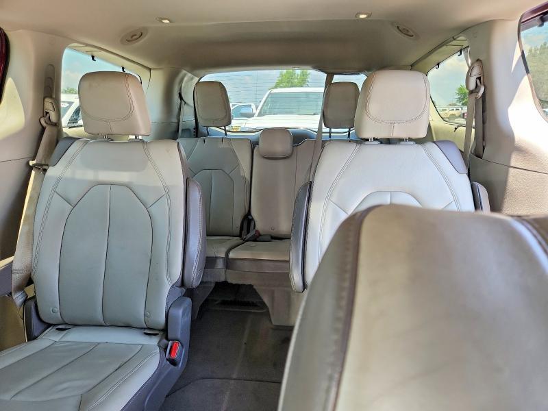 2017 CHRYSLER PACIFICA TOURING L — Фото 10 из 13