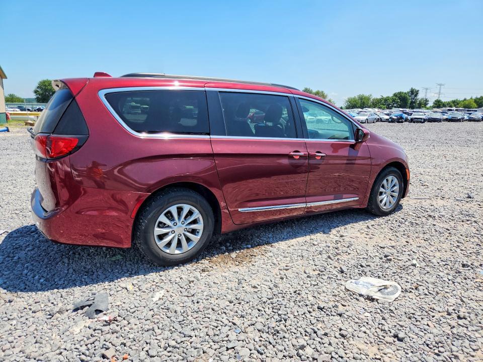 2017 CHRYSLER PACIFICA TOURING L — Фото 3 из 13
