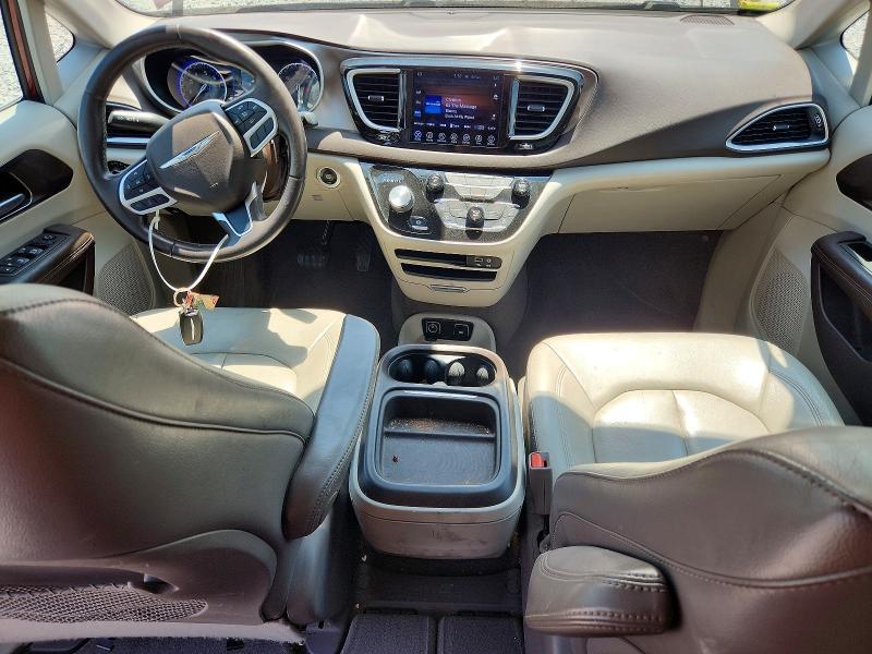 2017 CHRYSLER PACIFICA TOURING L — Фото 8 из 13