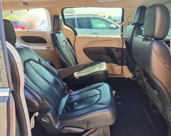 2017 CHRYSLER PACIFICA TOURING L — Фото 11 из 13