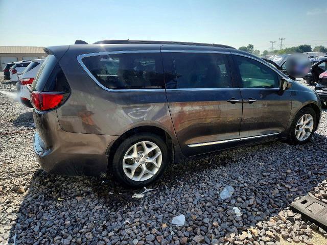 2017 CHRYSLER PACIFICA TOURING L — Фото 3 из 13