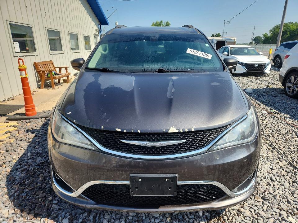 2017 CHRYSLER PACIFICA TOURING L — Фото 5 из 13