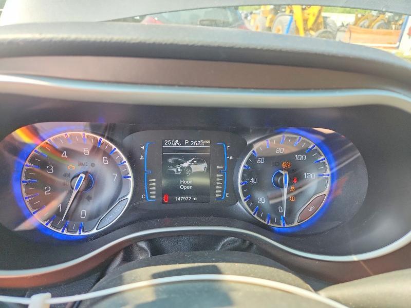 2017 CHRYSLER PACIFICA TOURING L — Фото 9 из 13