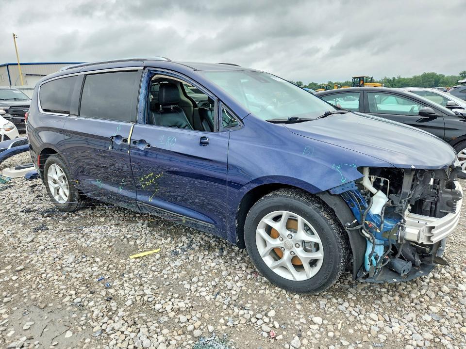 2C4RC1EG2HR538761 2017 CHRYSLER PACIFICA photo no. 4