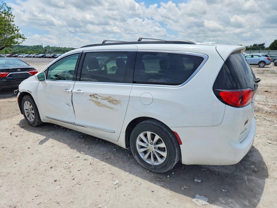 2017 CHRYSLER PACIFICA TOURING L — Фото 2 из 13