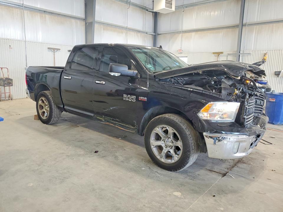 2018 RAM 1500 SLT — Фото 4 из 12